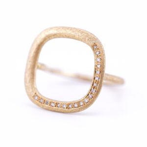 Square / Diamond Ring