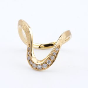 Twist / Diamond Ring