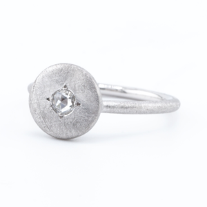 Pebble / Diamond Ring