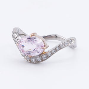 Twist / Kunzite Ring