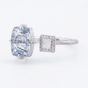 Pebble / Blue tourmaline in quartz Ring